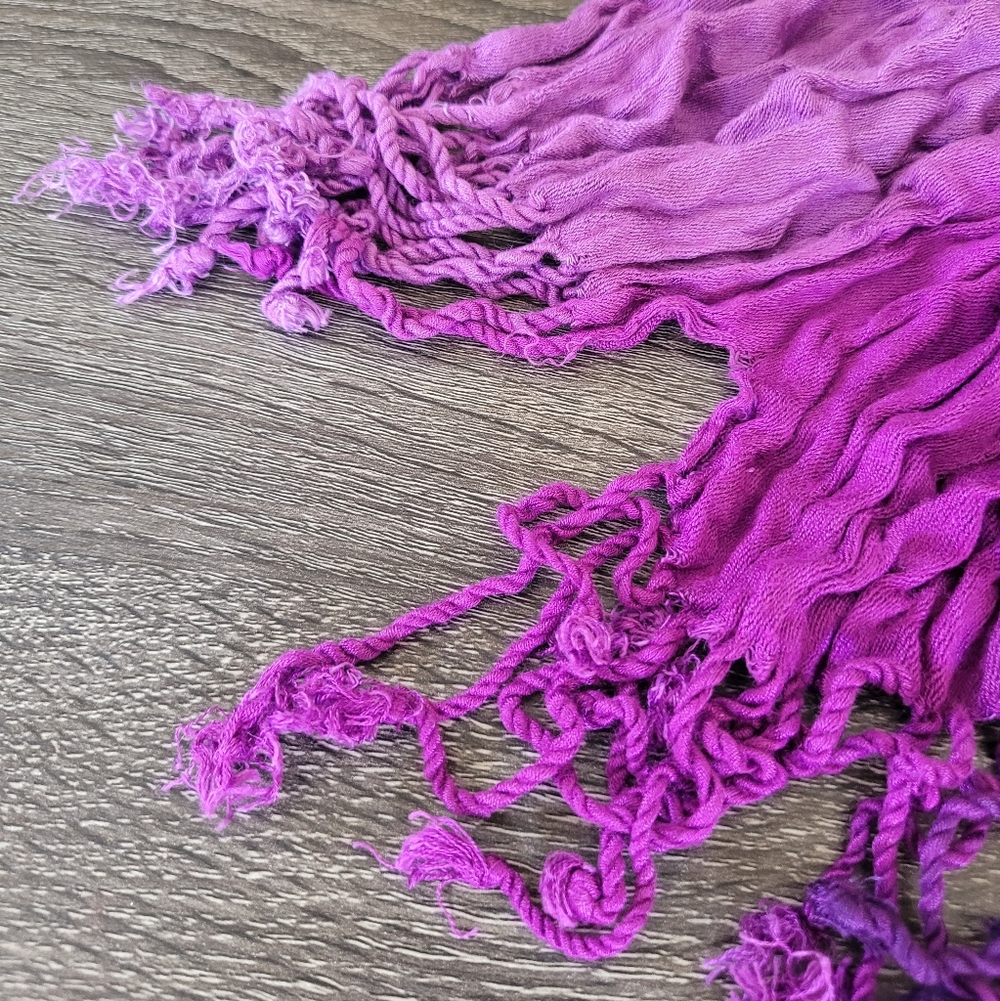 FREE Purple Scarf - Picture 7 of 8